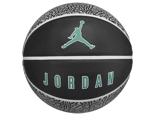 ジョーダン プレイグラウンド2.0 8P ブラック/ホワイト/クリアジェイド(016)